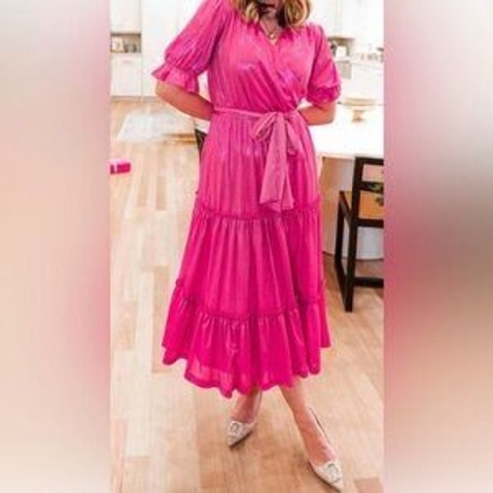 Ivy City Co Millie Dress Pink Metallic‎ Shimmer Belt Midi Womens Small Party New